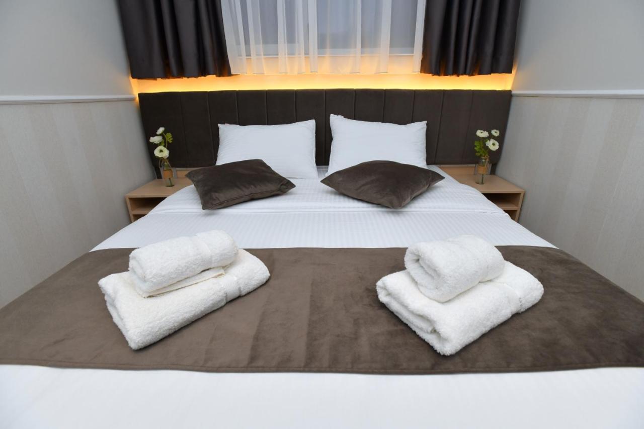 President Aparthotel Čačak Buitenkant foto
